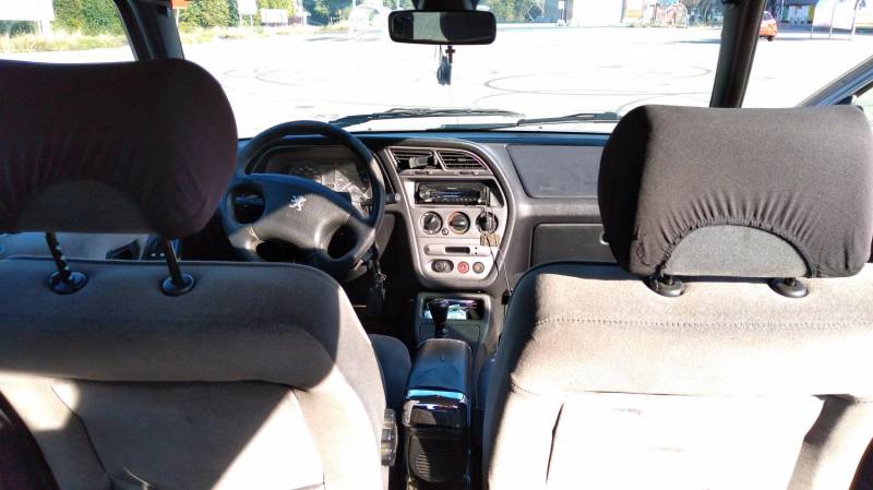 ox_sprzedam-peugeot-306-20-hdi-rok-2000