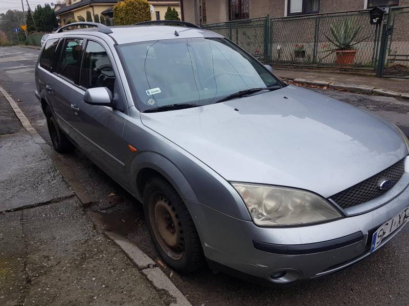 ox_samochod-osobowy-ford-mondeo
