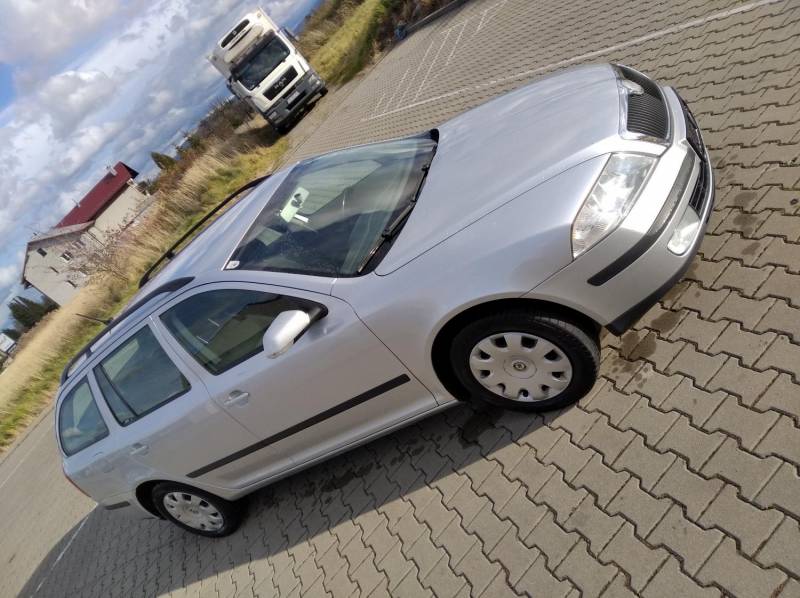 ox_skoda-octavia-ii-2008-rok-19tdi-105-km