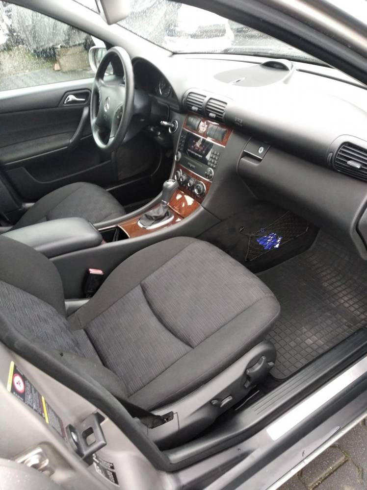 ox_mercedes-c-klasa-w203-2007-rok-22-diesel-122km-190-tys