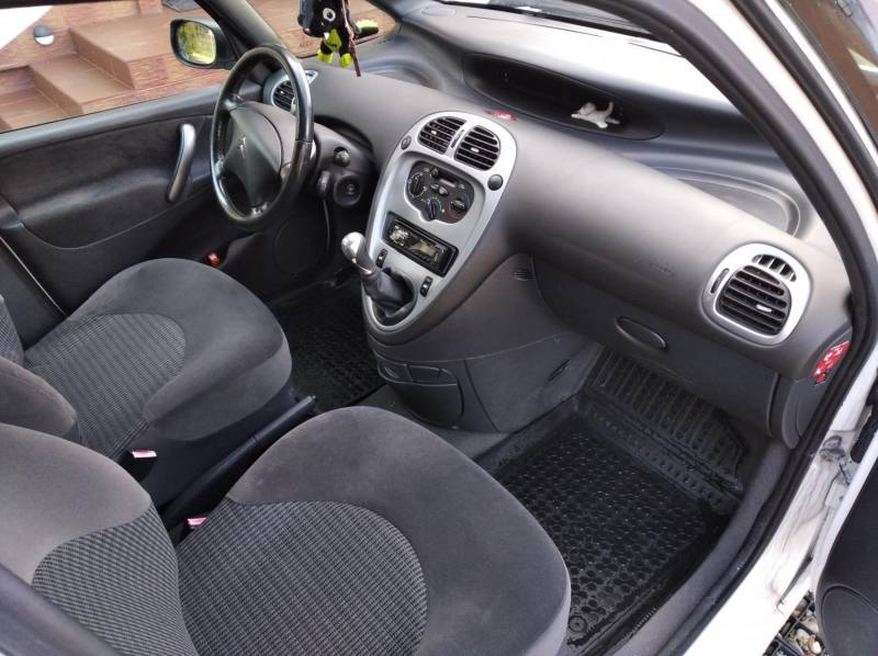 ox_xsara-picasso-16-16v-benzyna-2009r-bardzo-dobry-stan-zobacz-opis