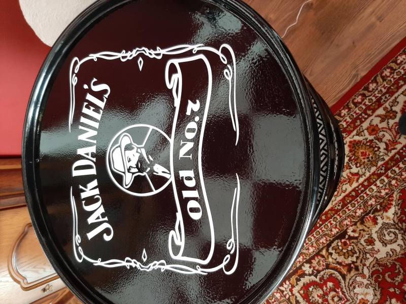 ox_barek-z-beczki-metalowej-200l