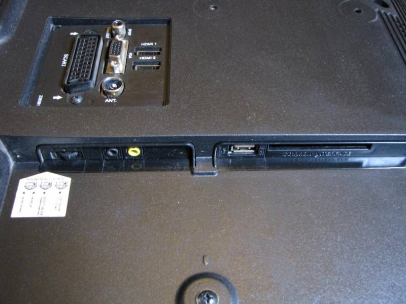 ox_philips-32pfl3008h12