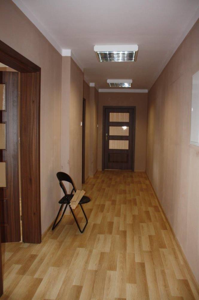 ox_wynajme-pomieszczenie-biurowe-14m2-bielsko-biala-podwale-45