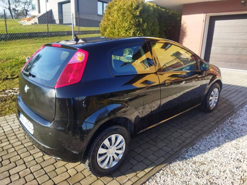 ox_sprzedam-fiata-grande-punto-2007r-14-8v-lpg
