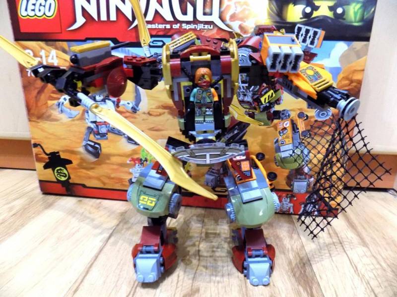 ox_lego-70592-ninjago-mech-ronina