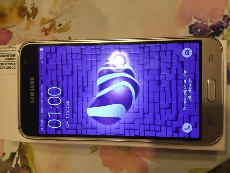 ox_samsung-galaxy-j3