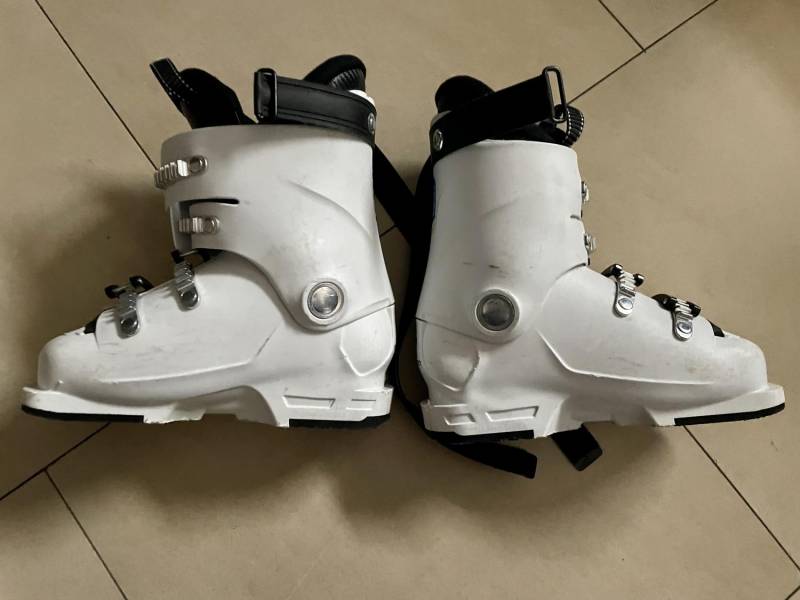 ox_buty-narciarskie-junior-salomon-60t-x-max-22-225-malo-uzywane