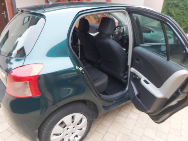 ox_toyota-yaris-14-d-tylko-177-tyskilometrow