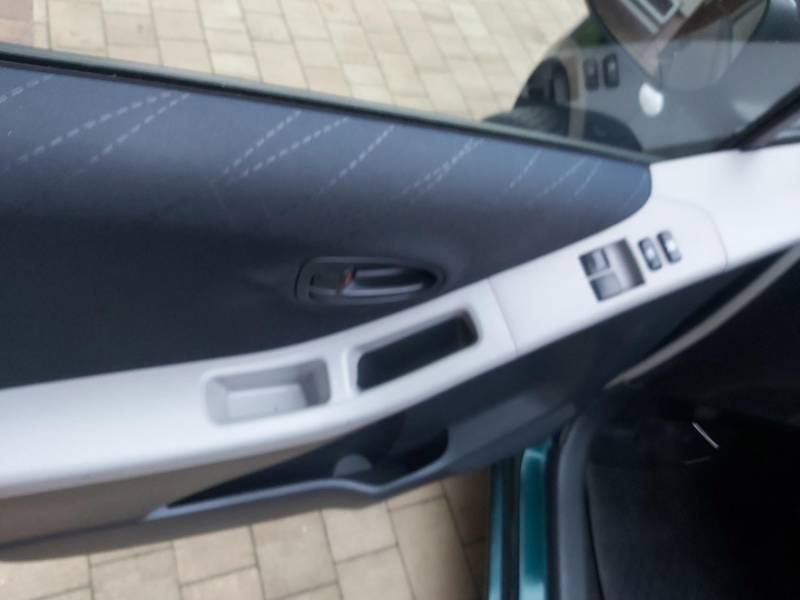 ox_toyota-yaris-14-d-tylko-177-tyskilometrow