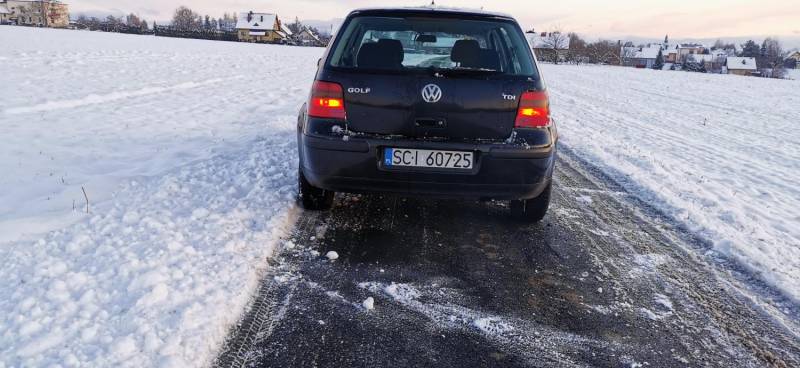 ox_sprzedam-vw-golf-4-19-tdi-90-km-rok-2000