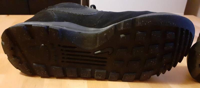 ox_sprzedam-nike-hoodland-suede-r42