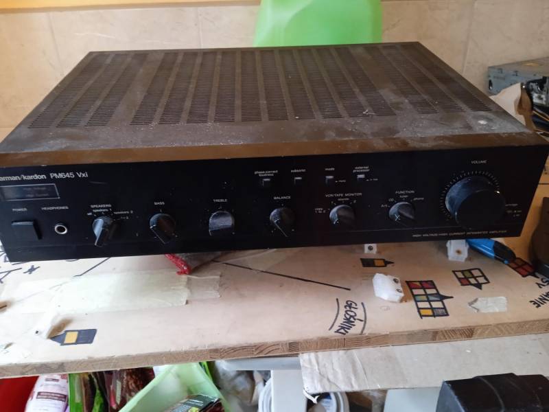 ox_wzmacniacz-harman-kardon