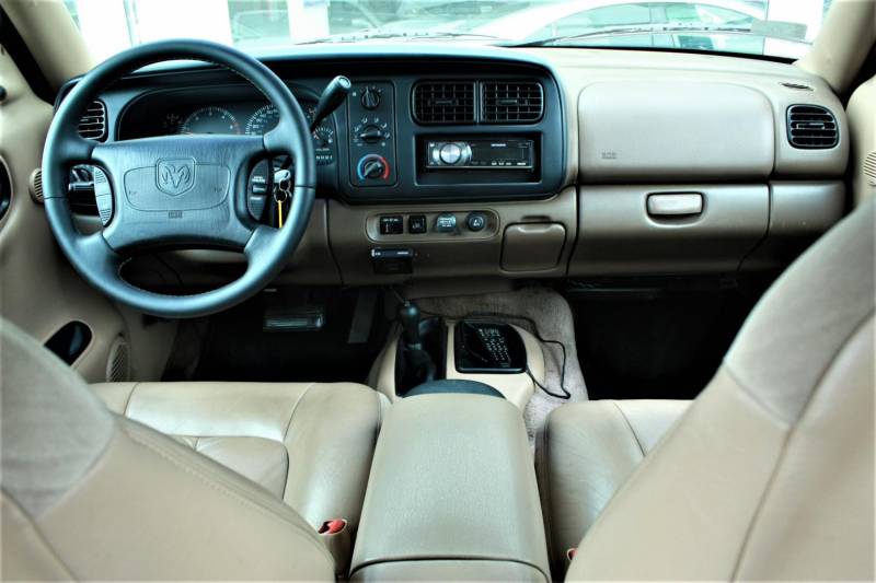 ox_dodge-durango-52-62-tys-mil-przebiegu-vat-23-import-japonia