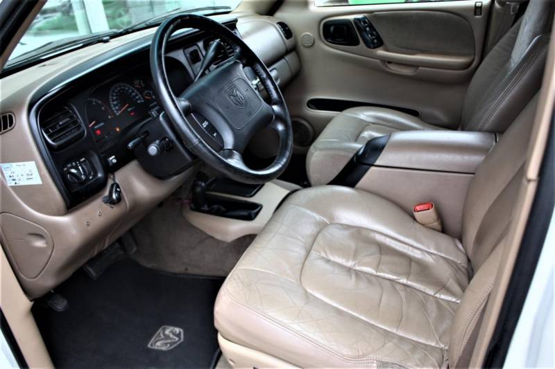 ox_dodge-durango-59-v8-156-tys-km-piekny-import-japonia-vat-23