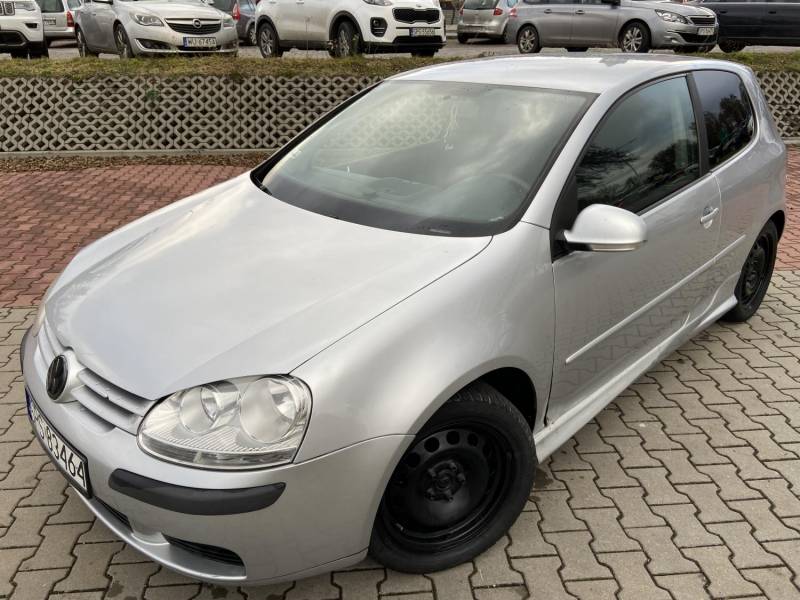 ox_vw-golf-v-16-benzyna-prywatny-bdb-wyposazonygarazowanyod-kobiety