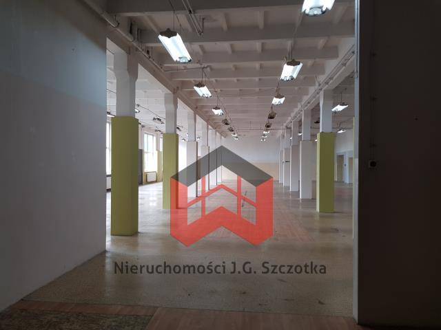 ox_skoczow-do-wynajecia-lokal-479-m2-topowe-miejsce-w-centrum-miasta