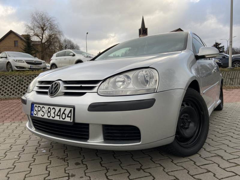 ox_vw-golf-v-16-benzyna-prywatny-z-domu-w-miare-zadbany-garazowany