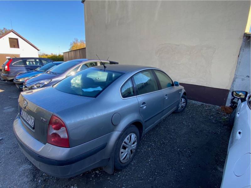 ox_sprzedam-vw-passat-2003r-diesel