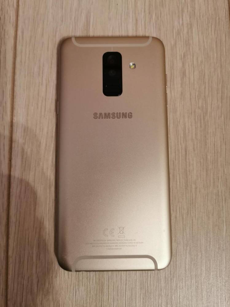 ox_sprzedam-smartfon-samsung-galaxy-a6