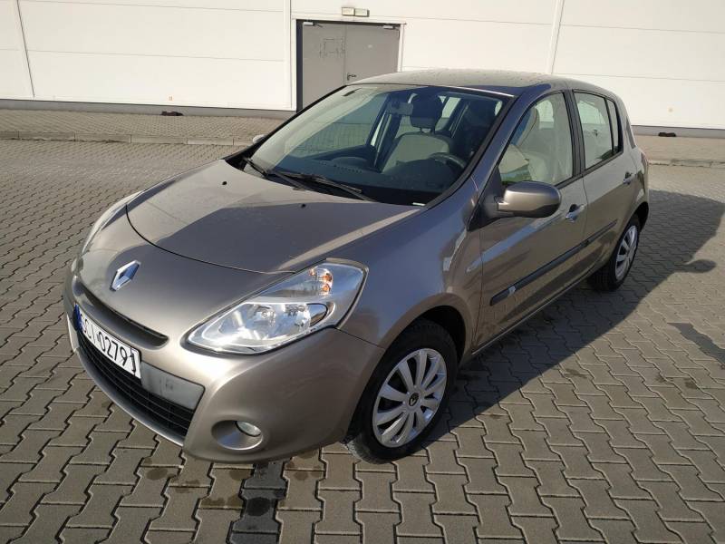 ox_renault-clio-2011r-15dci