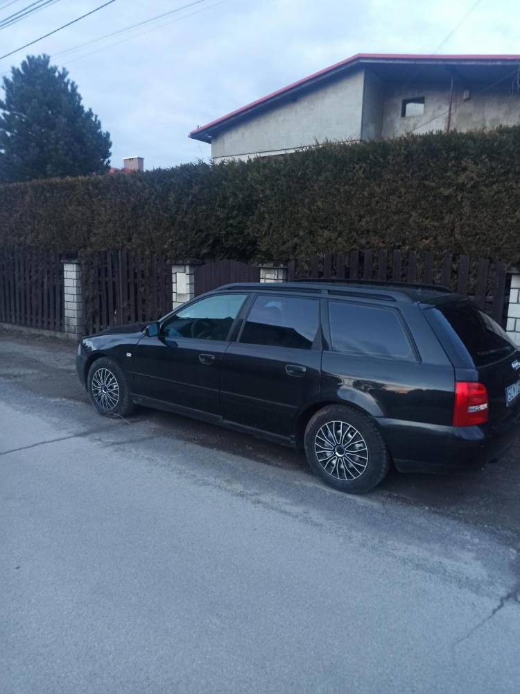 ox_sprzedam-audi-a4