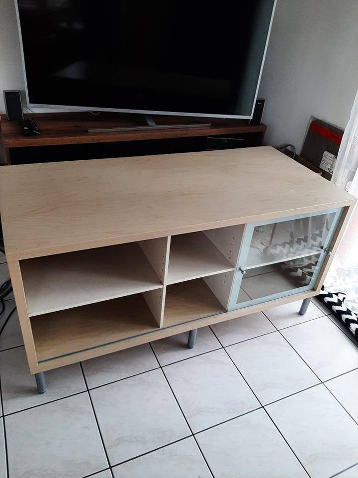 ox_sprzedam-szafke-rtv-ikea