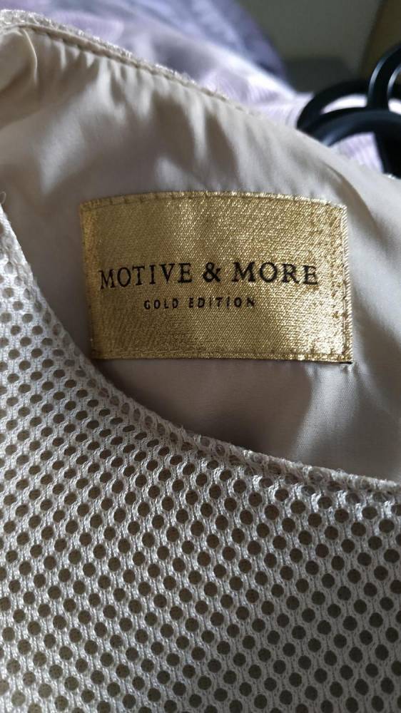 ox_sukienka-motive-more