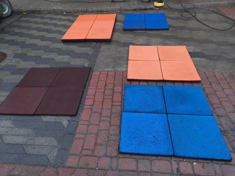 ox_nawierzchnia-bezpieczna-plytki-gumowe-na-plac-zabaw-pod-basen-ogrod