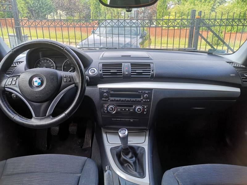 ox_bmw-seria-1-118d-niski-przebieg