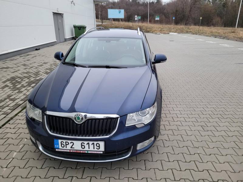 ox_skoda-superb-ii-kombi-4x4-20tdi-cr-140km-dsg-bi-xenon-skretny-skora