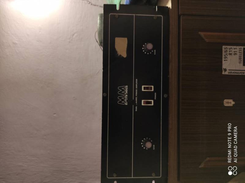 ox_wzmacniacz-koncowa-mocy-2x300-plus-kable