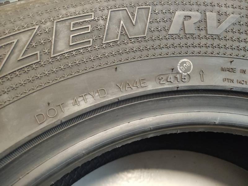 ox_opony-zimowe-2-sztuki-firmy-kumho-21570r16