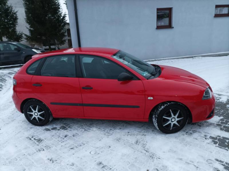 ox_seat-ibiza-2007-r-tempomat-14-benzyna-86km-klimatyzacja