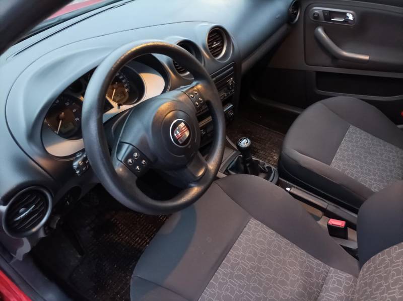 ox_seat-ibiza-2007-r-tempomat-14-benzyna-86km-klimatyzacja