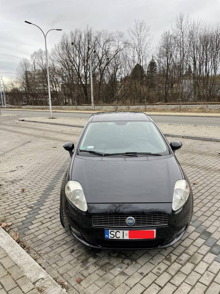 ox_fiat-grande-punto-2007-r-najbogatsza-wersja-dwa-komplety-opon