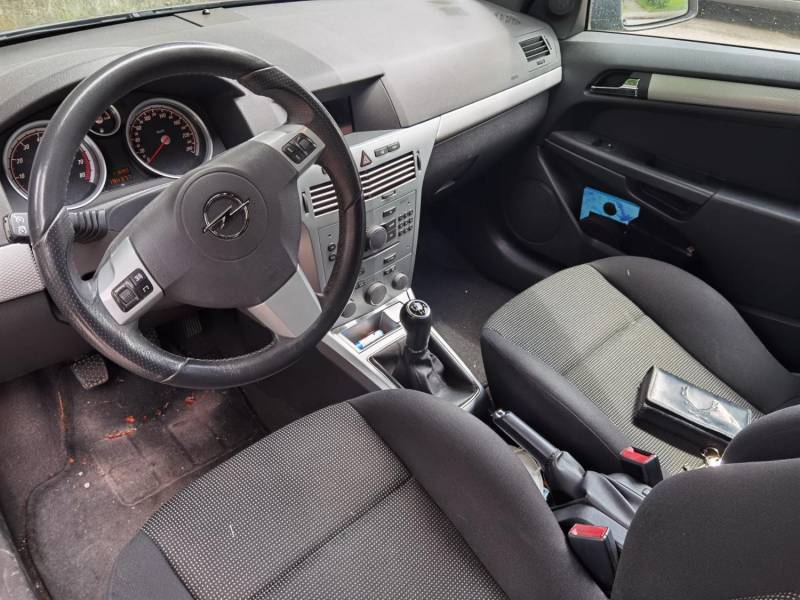 ox_opel-astra-h-gtc