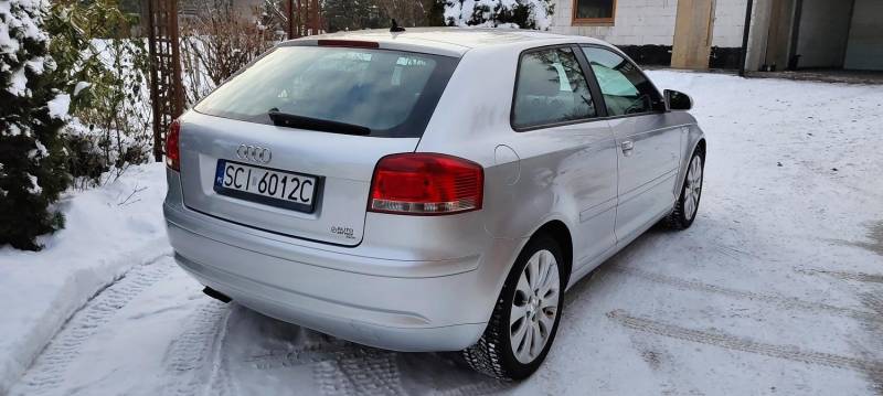 ox_audi-a3-8p-19-130km-zadbany-nowe-opony