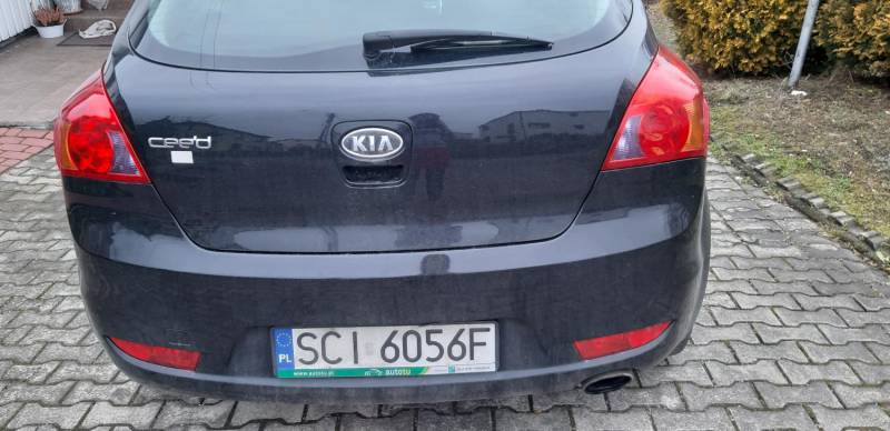 ox_sprzedam-kia-proceed-14-benzyna