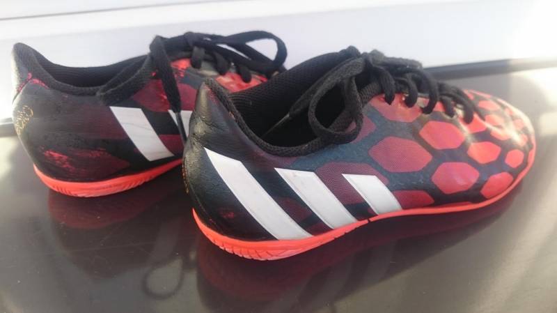 ox_buty-adidas-predito-rozmiar-fr-33-dlugosc-wkladki-20cm