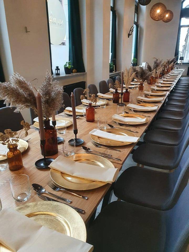 ox_samodzielny-kucharz-pomoc-kuchenna-restauracja-na-rogu-cieszyn