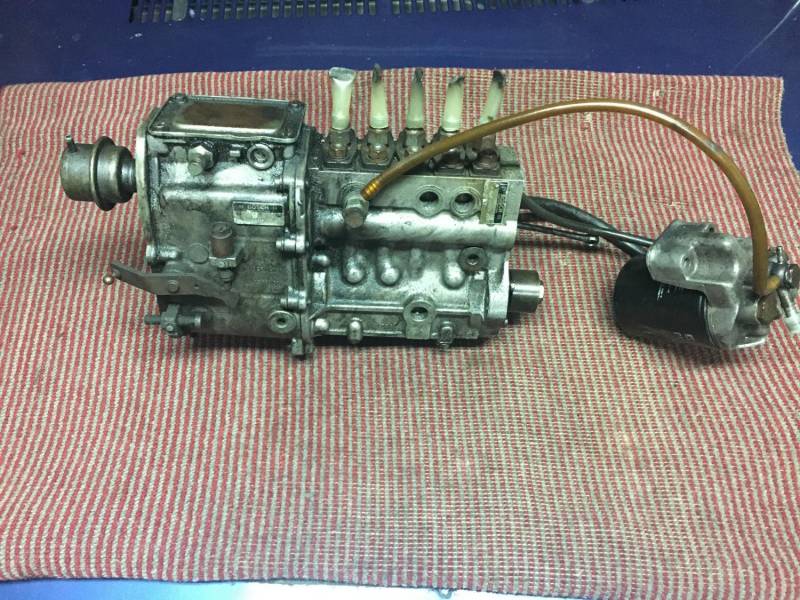 ox_pompa-wtryskowa-mercedes-240-3-d