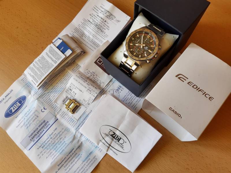 ox_zegarek-casio-edifice-efr-564d-1avuef-3-3-lata-gwarancji