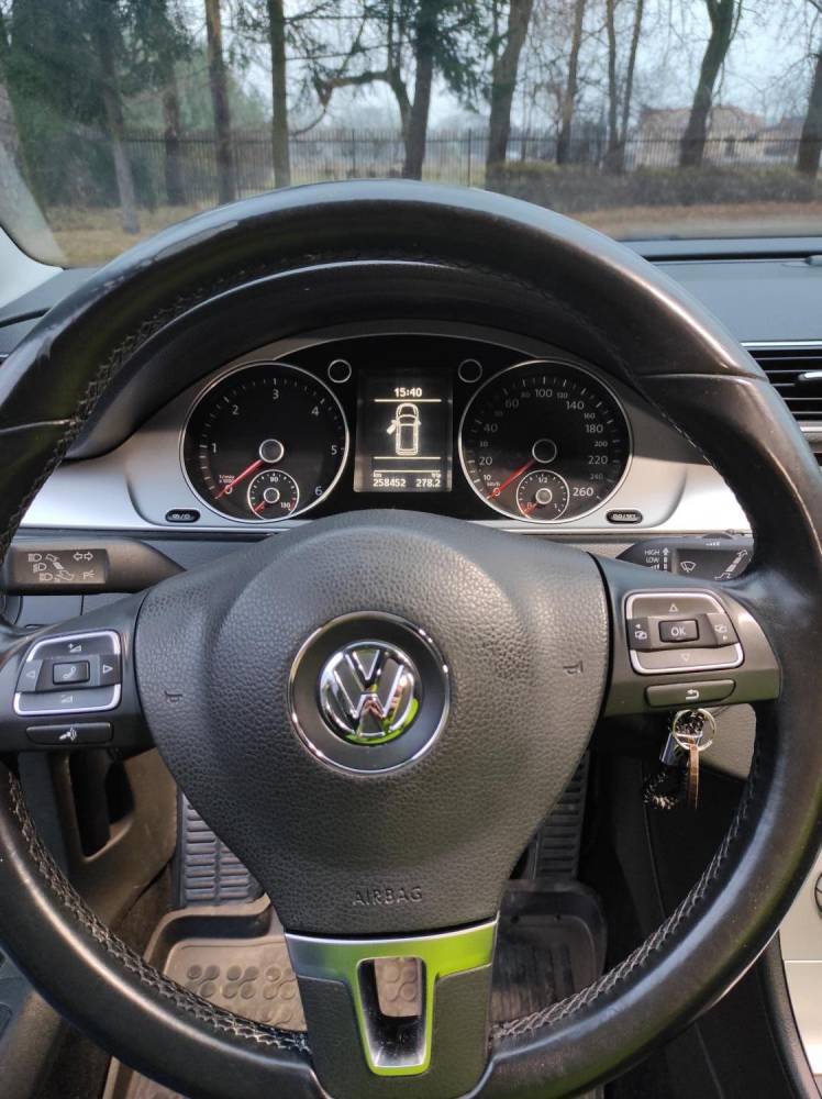 ox_vw-passat-b7-2013