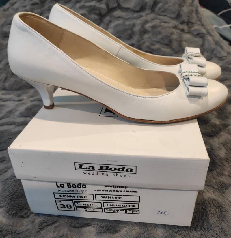 ox_skorzane-biale-buty-slubne-firmy-la-boda-rozmiar-39