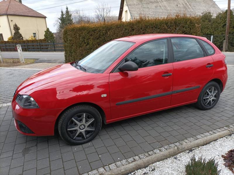 ox_seat-ibiza-2007-r-tempomat-14-benzyna-86km-klimatyzacja