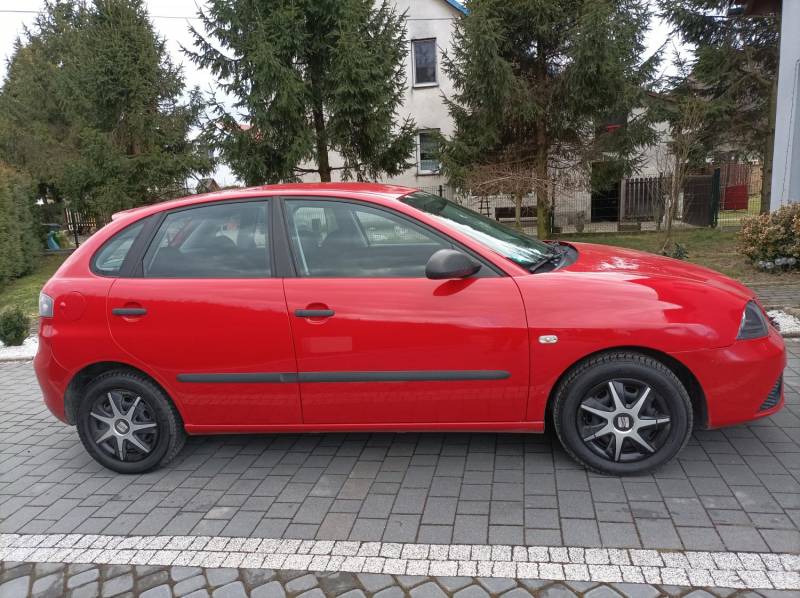 ox_seat-ibiza-2007-r-tempomat-14-benzyna-86km-klimatyzacja