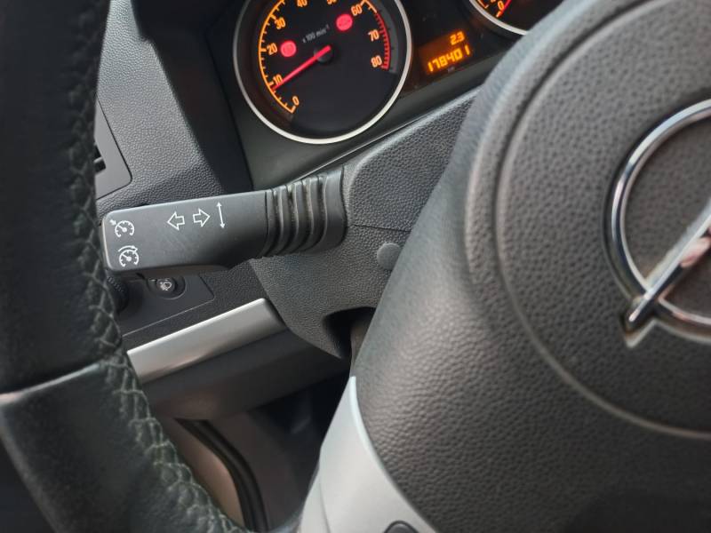 ox_opel-zafira-16-klima-tempomat-7-osob-2009r