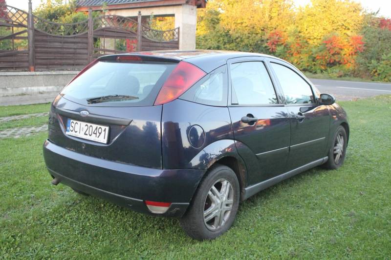 ox_sprzedam-ford-focus-18-tddi-2000r
