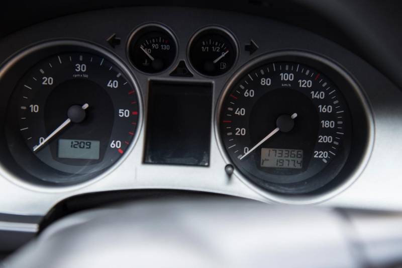 ox_seat-ibiza-2007-r-tempomat-19-tdi-105-km-klimatyzacja